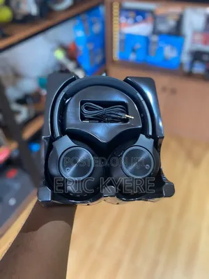 Wireless Headphones - 60hr Battery (New)