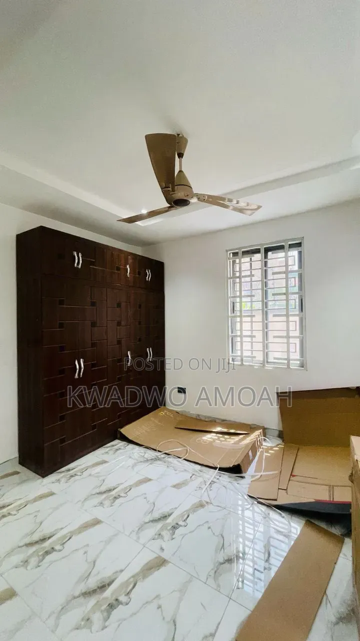 3bdrm House in Olebu for sale