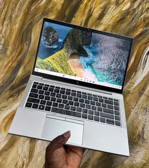 Laptop HP EliteBook 845 G8 16GB AMD Ryzen 7 SSD 256GB