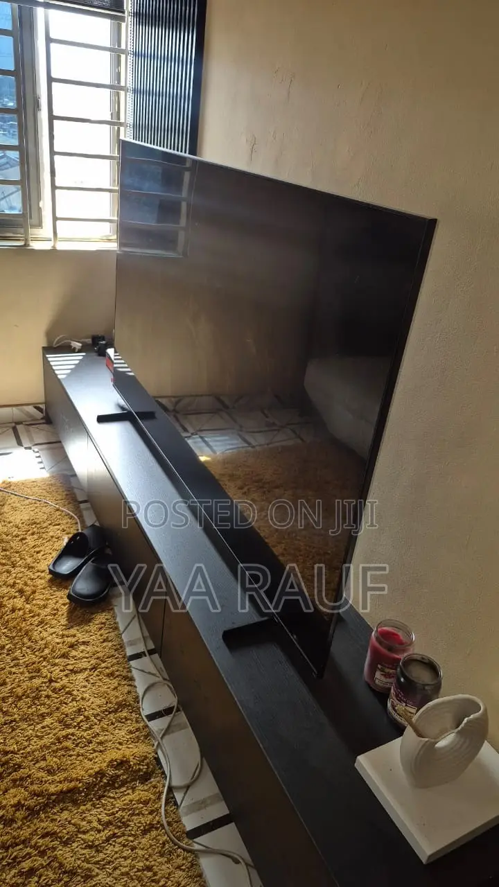 SAMSUNG 75 Inches