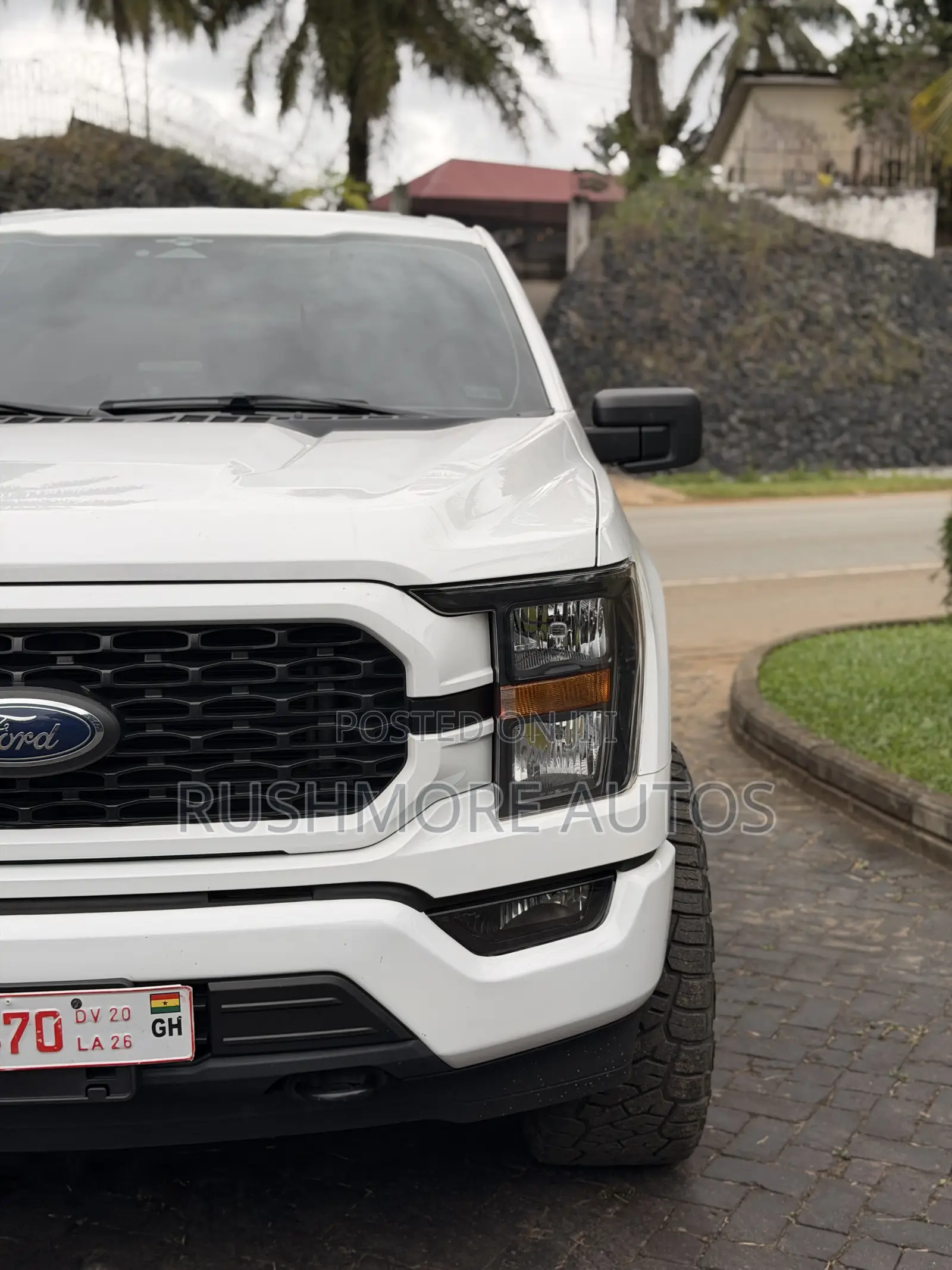 Ford F-150 2023 White