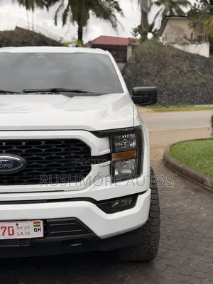 Ford F-150 2023 White