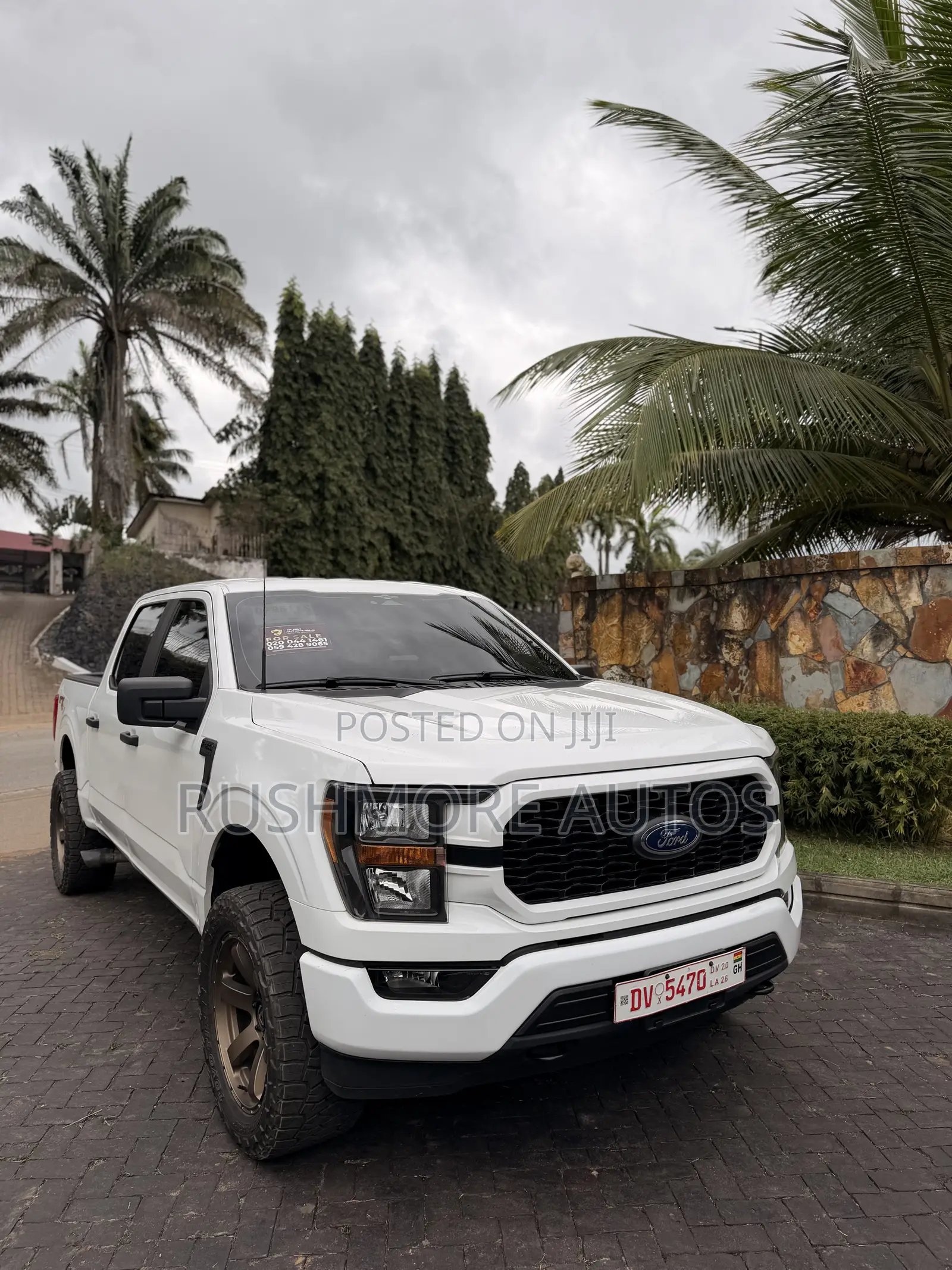 Ford F-150 2023 White