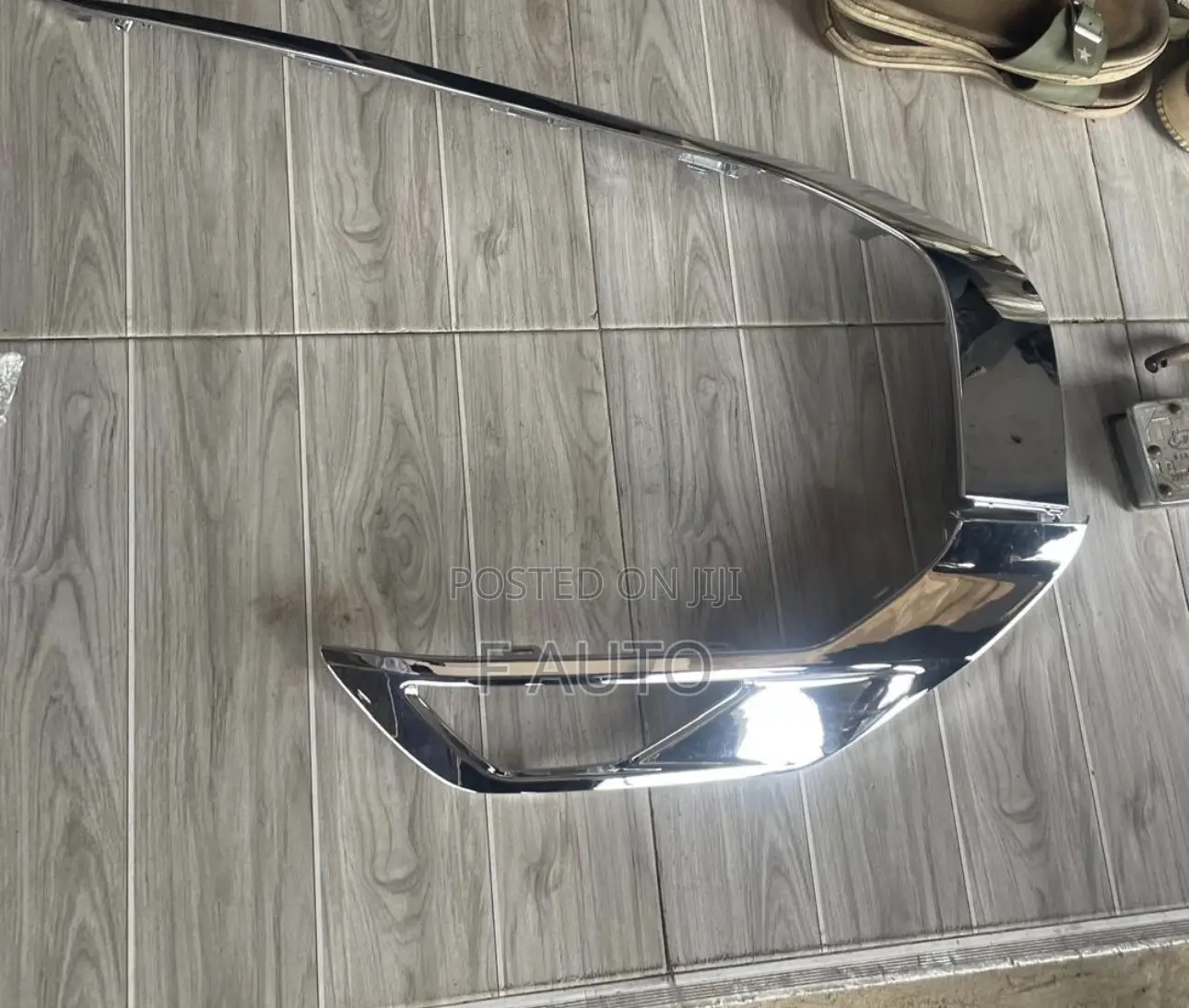 Mitsubishi Outlander 2022,2023,2024,2025,2026 Bumper Chrome (Sharing)