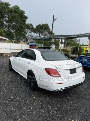 Mercedes-Benz E300 2018 White
