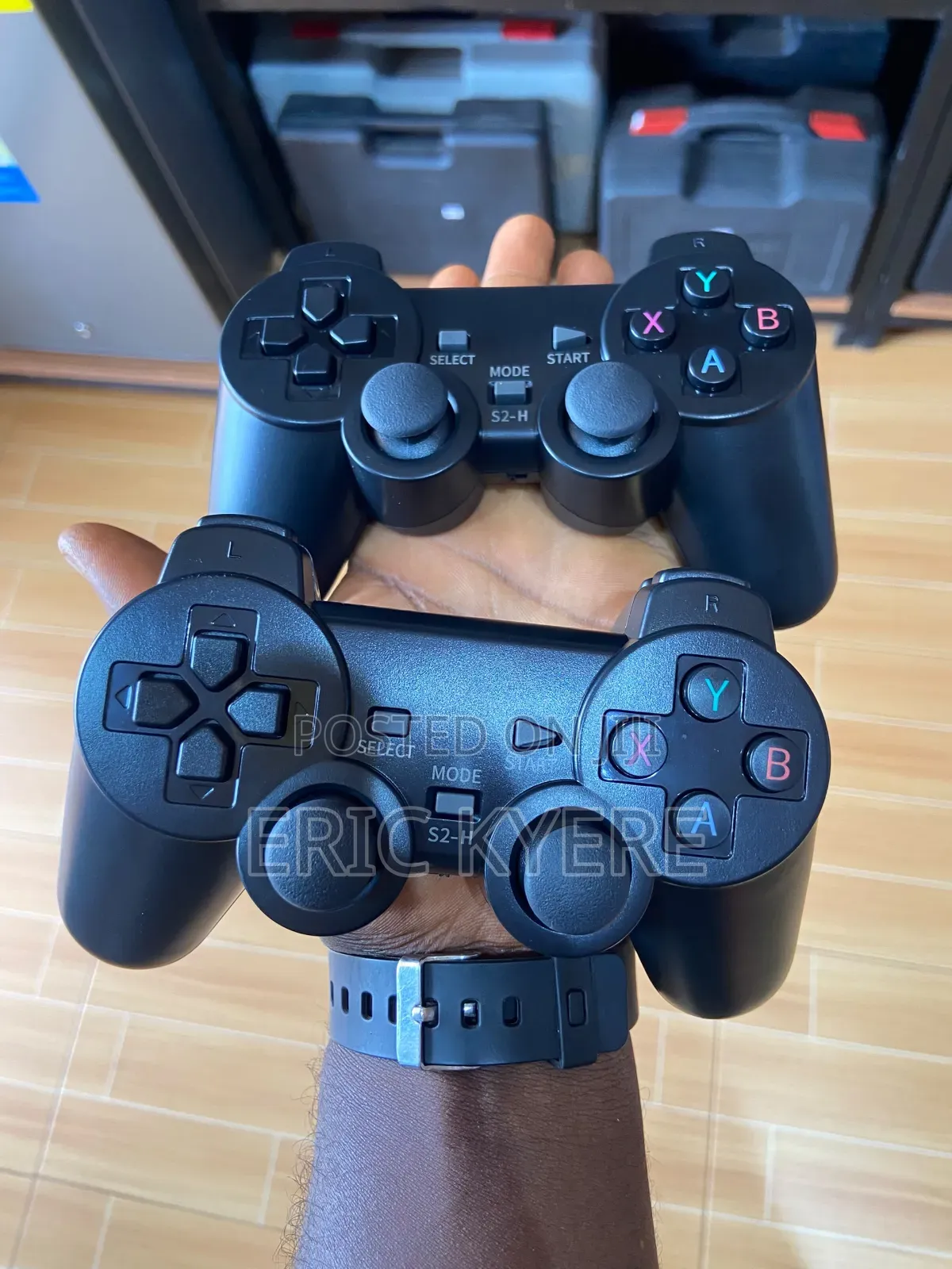 4K Ultra Game Stick Lite Retro Gaming Console - 2 Wireless Controllers
