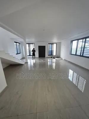 5bdrm House in Pokuase for sale