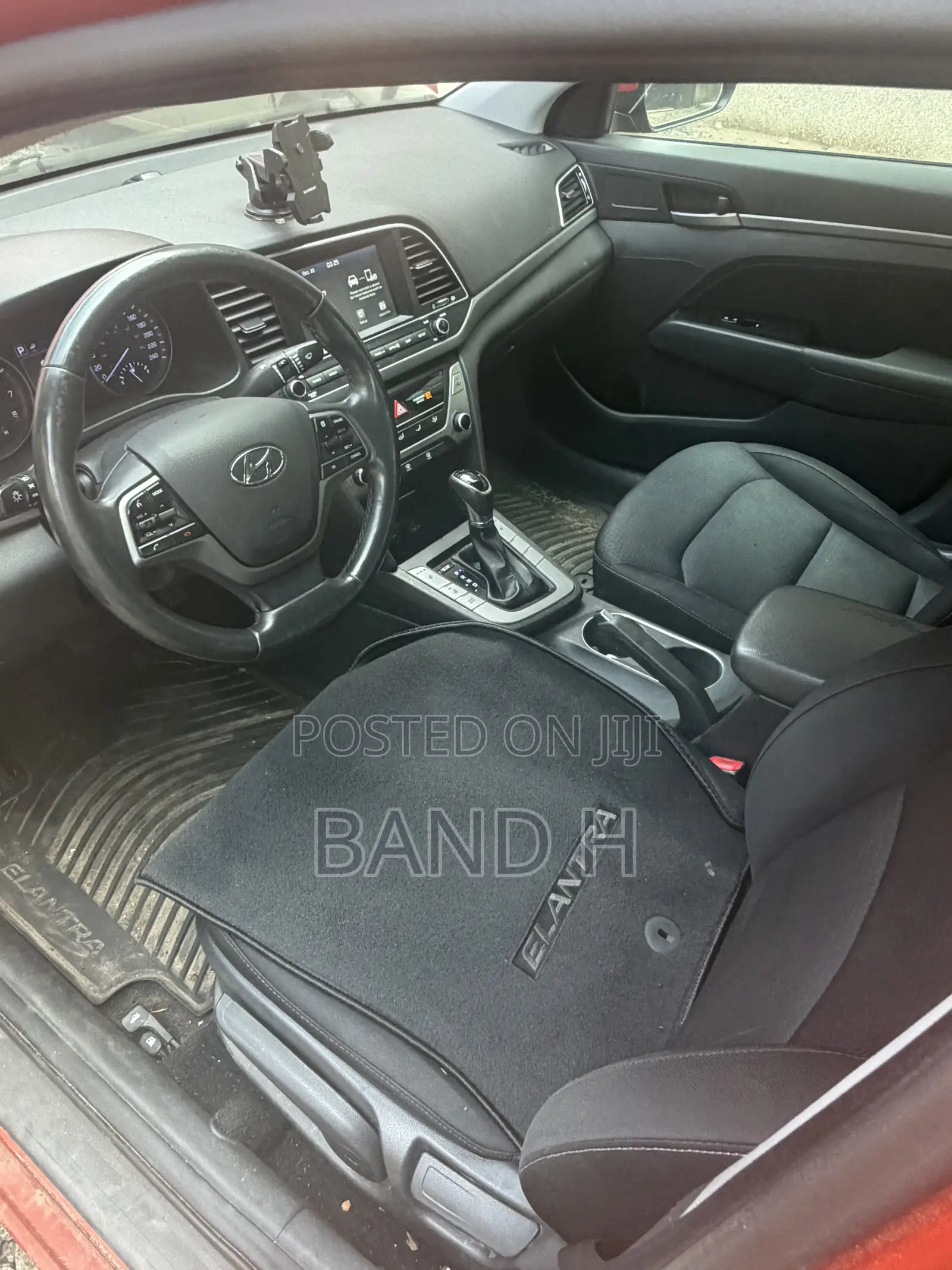 Hyundai Elantra 2017 Orange