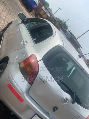 Toyota Vitz 2010 Gray