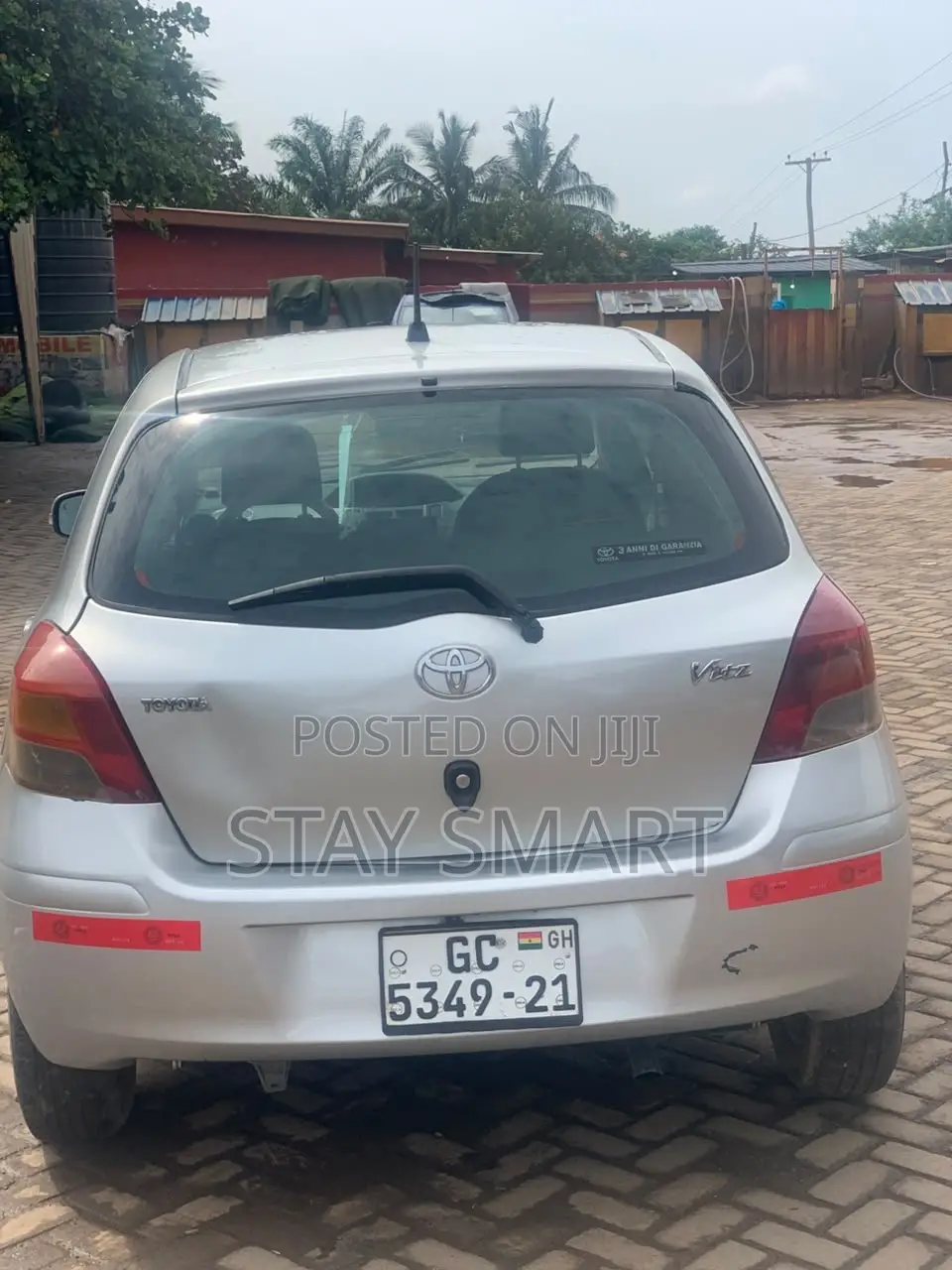 Toyota Vitz 2010 Gray