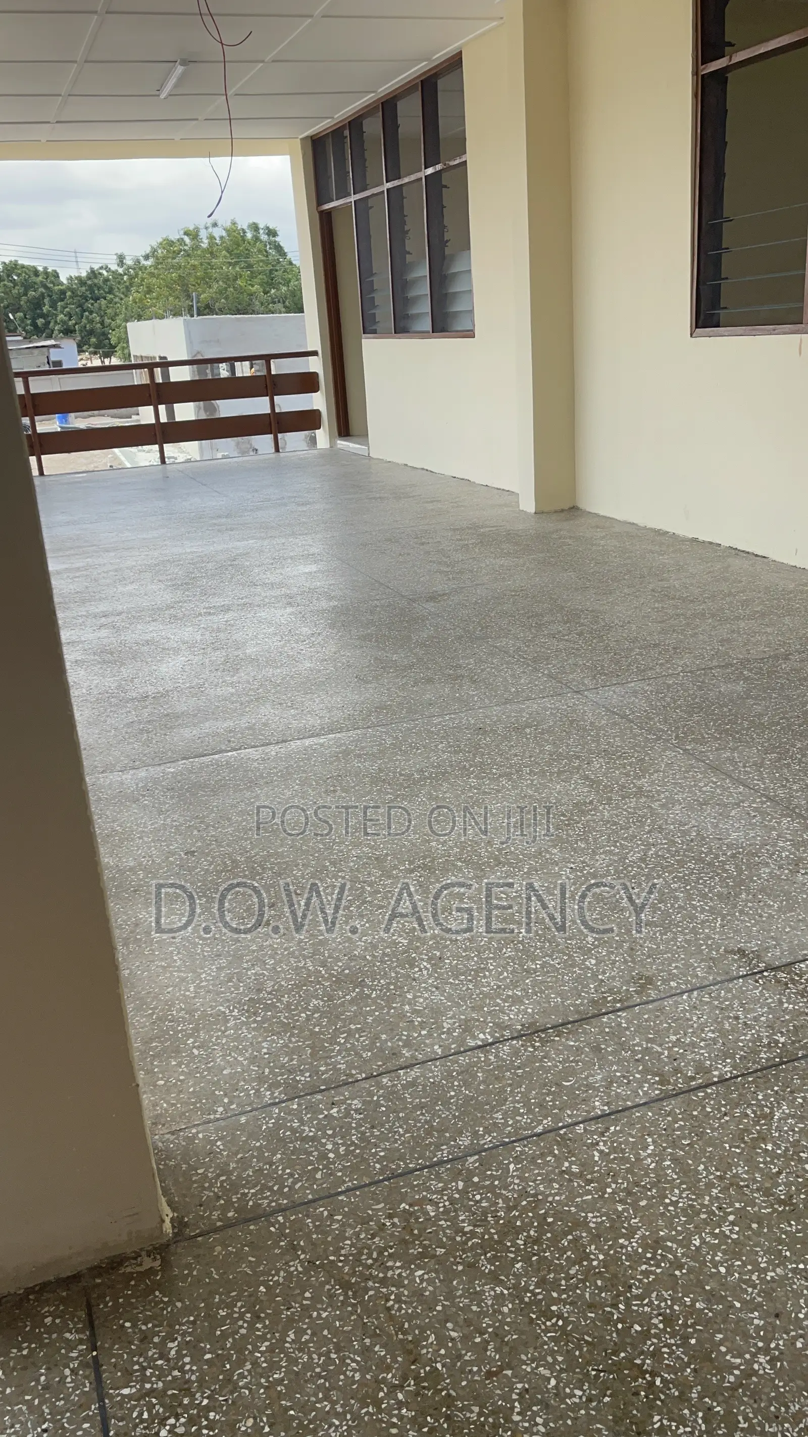 Industrial and Commercial Cleaning