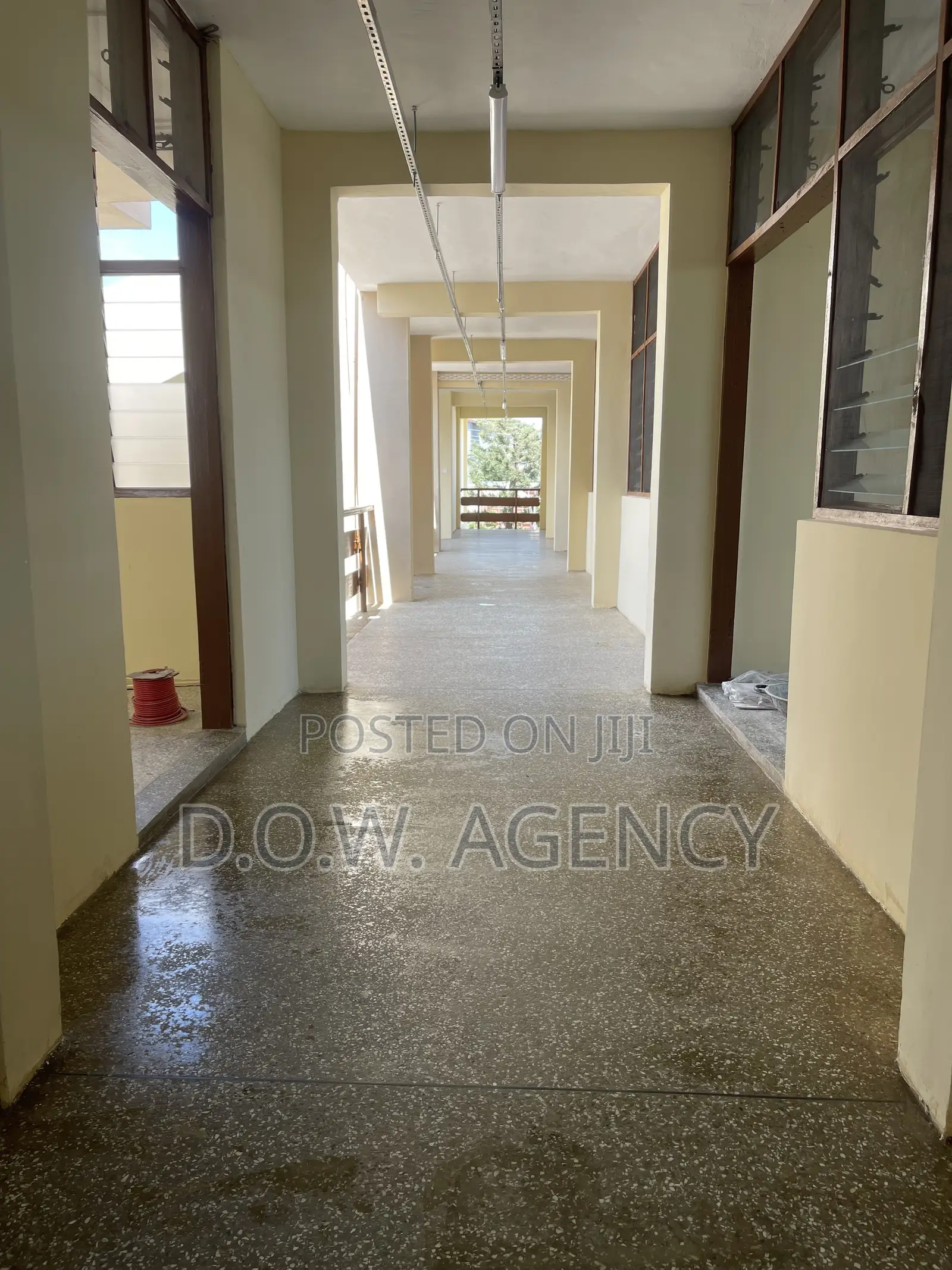 Industrial and Commercial Cleaning