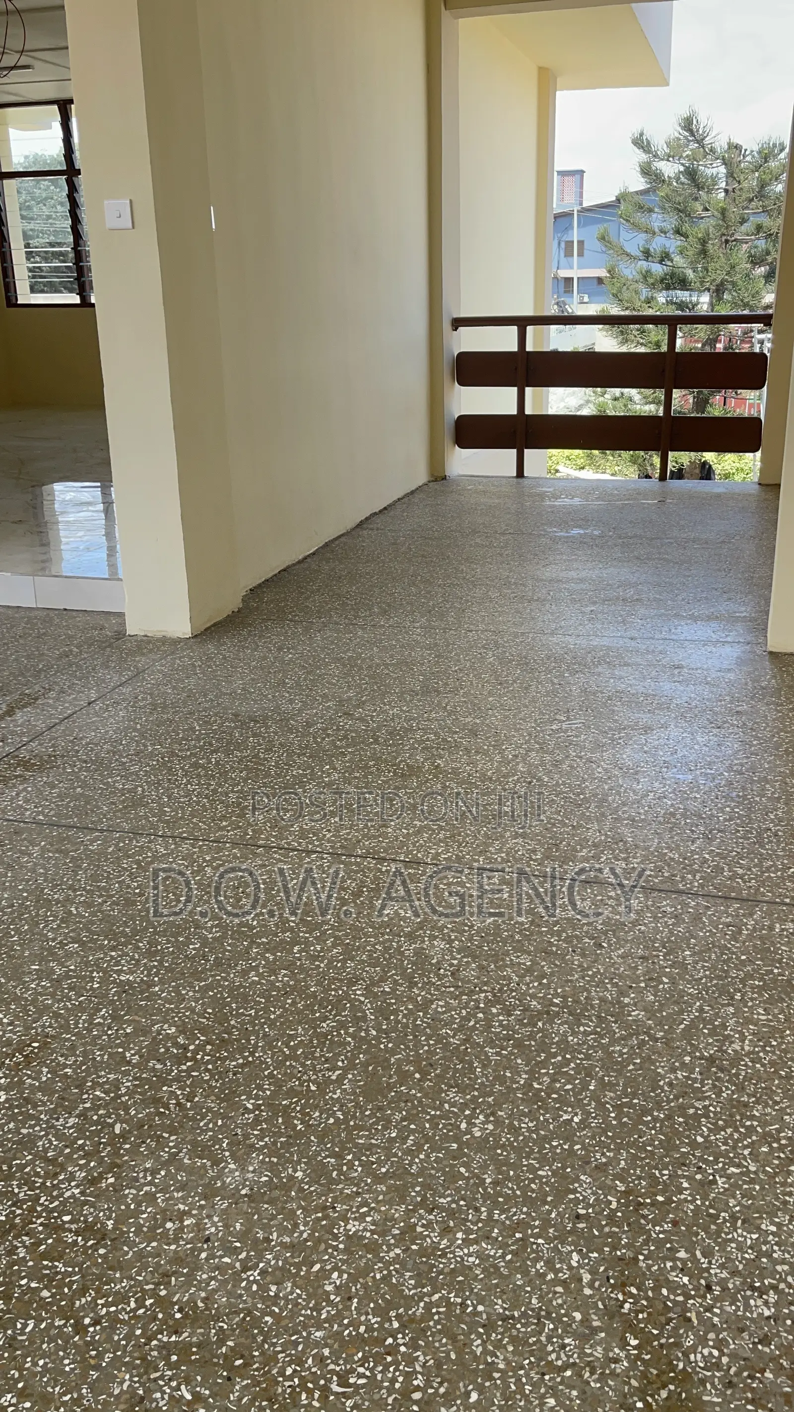 Industrial and Commercial Cleaning