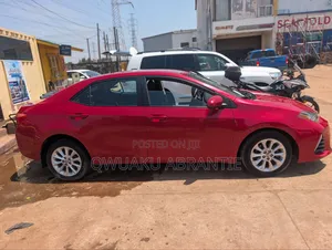 Toyota Corolla LE 4dr Sedan (1.8L 4cyl CVT) 2017 Red