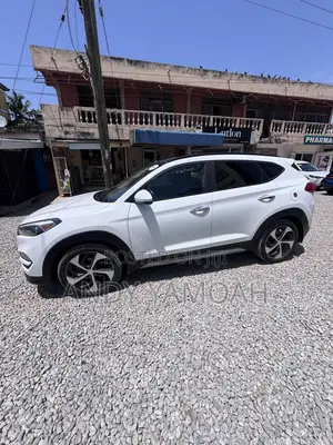 Hyundai Tucson 2018 White