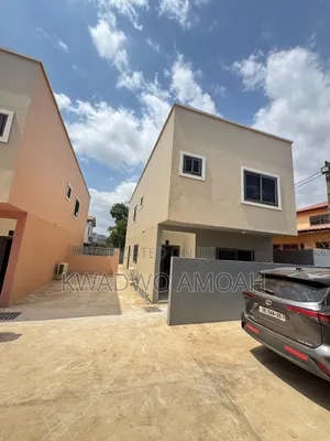 3bdrm Townhouse/Terrace in Oyarifa Mall Area for sale