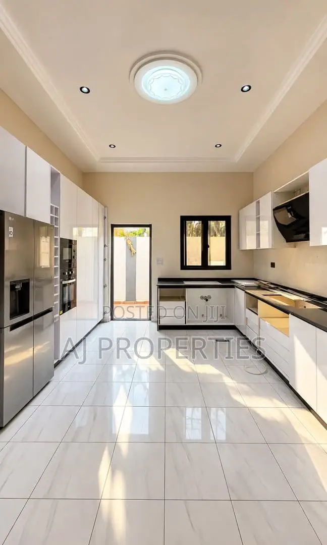 Furnished 4bdrm House in Adenta for sale