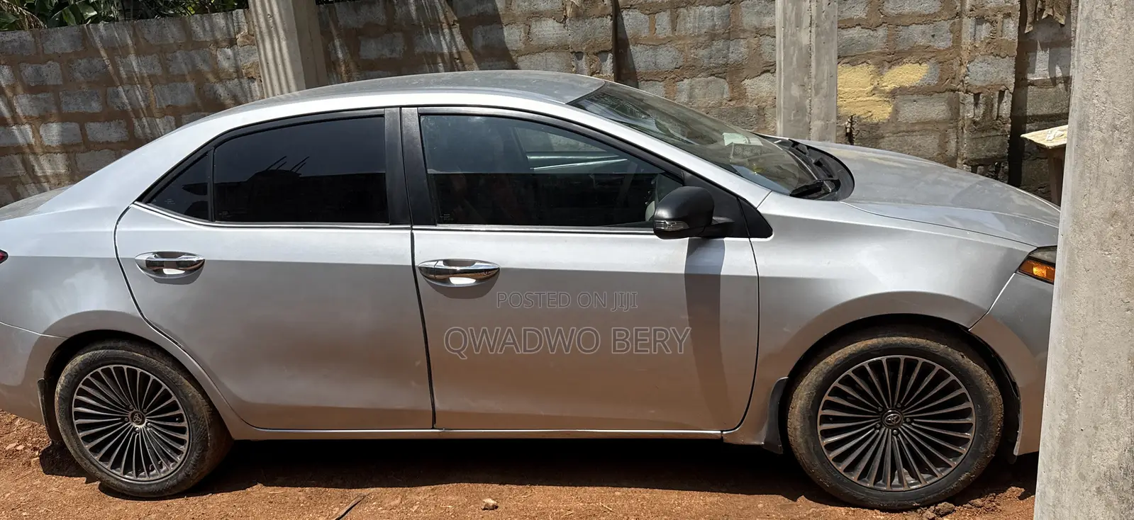 Toyota Corolla L 4dr Sedan (1.8L 4cyl 4A) 2015 Silver