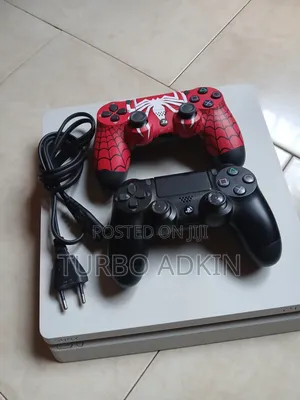 PS4 Slim 1TB