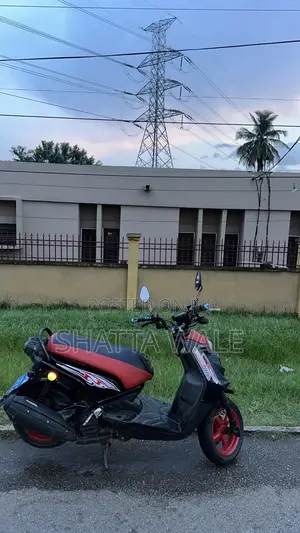 Yamaha 2012 Black