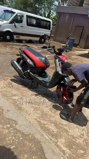 Yamaha 2012 Black