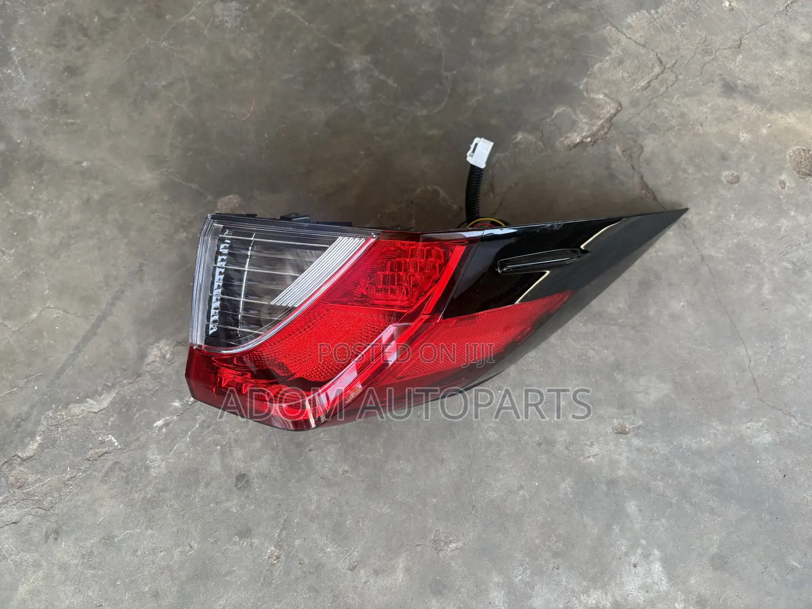 Toyota RAV4 Taillight 2019 2020 2021 2022 2023 2024
