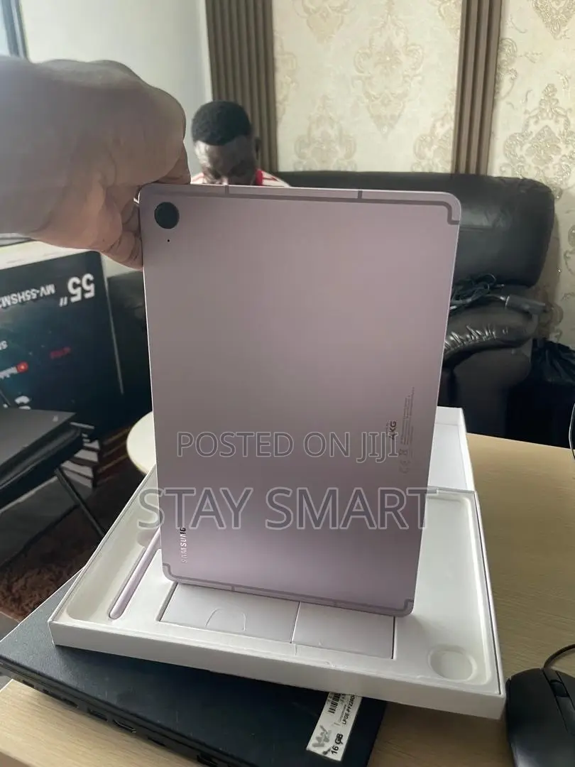 New Samsung Galaxy Tab S9 FE 256 GB Purple