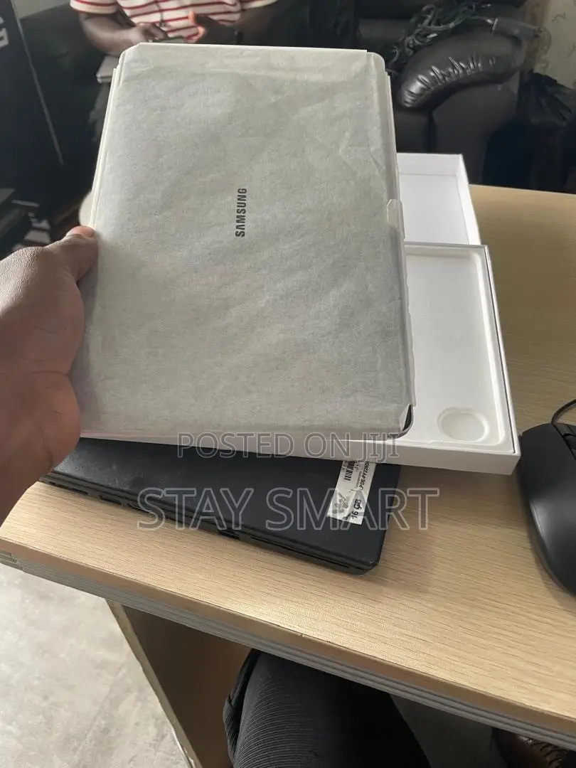 New Samsung Galaxy Tab S9 FE 256 GB Purple