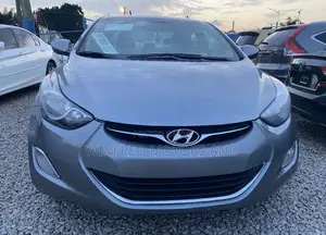 Hyundai Elantra GLS Sedan FWD (1.8L 4cyl 6A) 2013 Gray