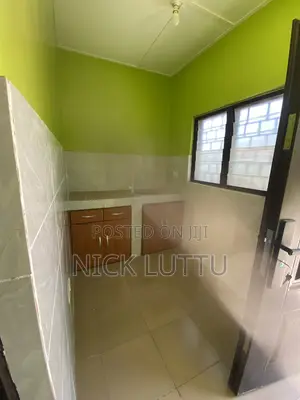 1bdrm Room & Parlour in Santa Maria, Last Stop for rent