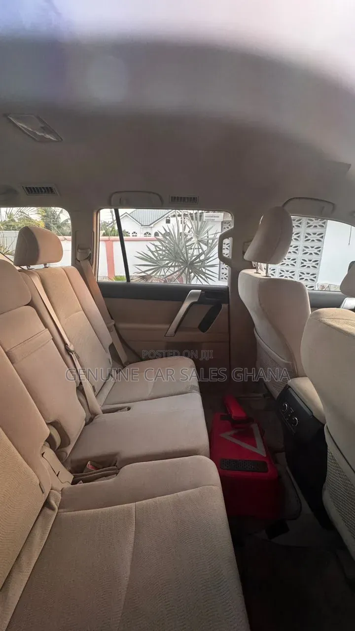 Toyota Land Cruiser Prado 2.7 2023 White
