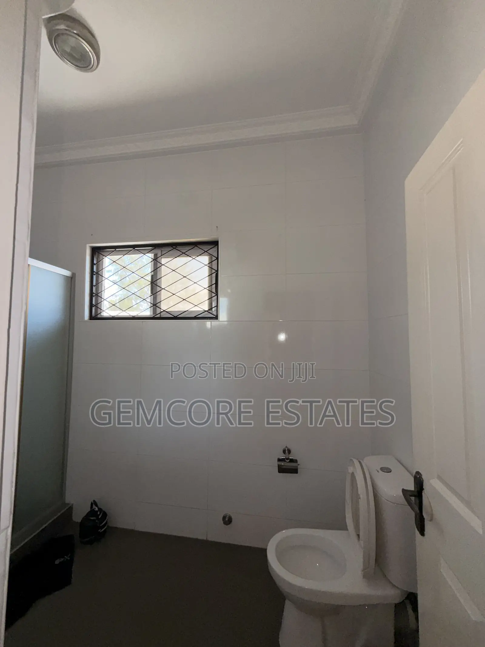 4bdrm House in Labone for rent