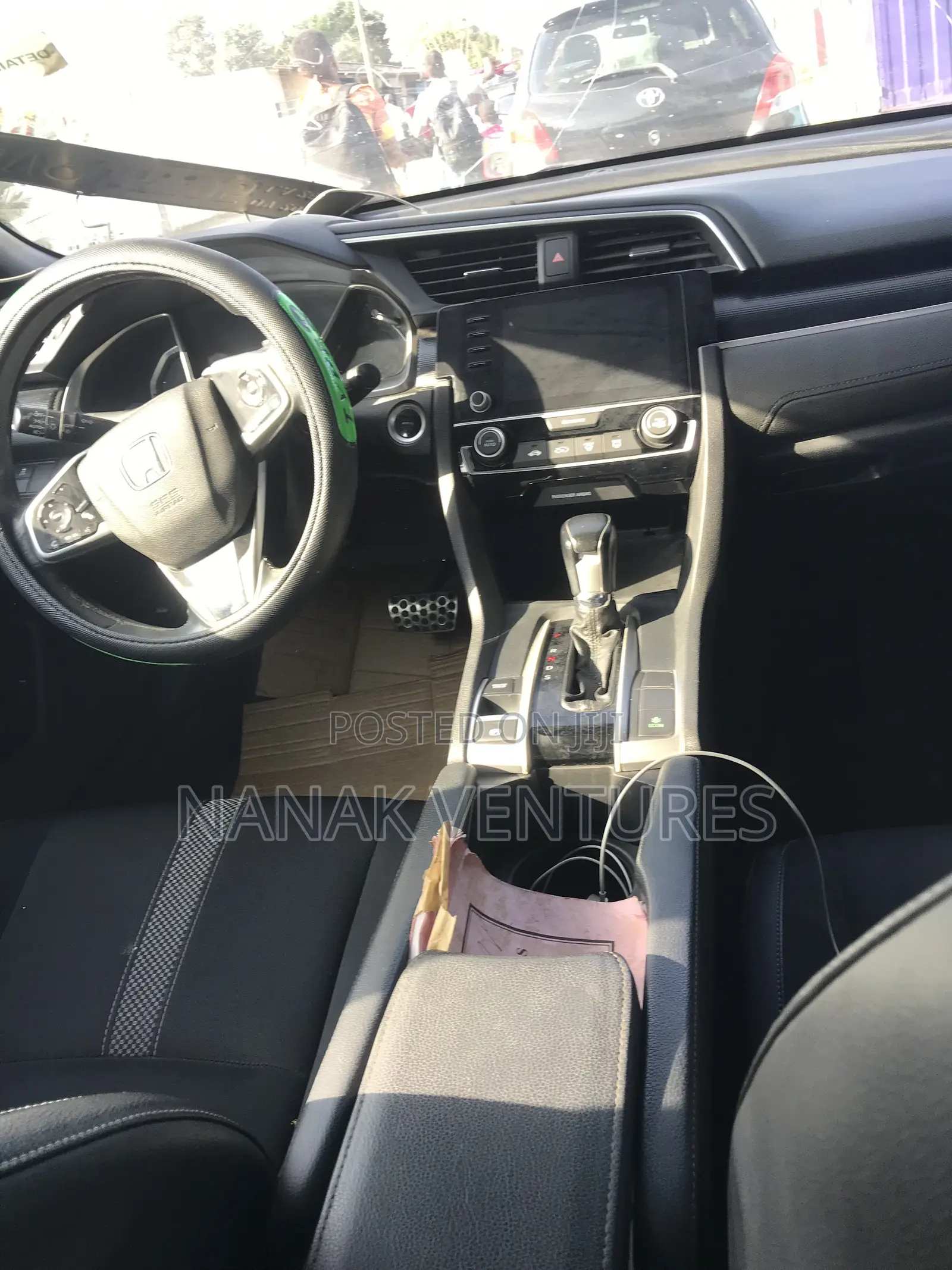 Honda Civic EX-L Sedan 2019 White