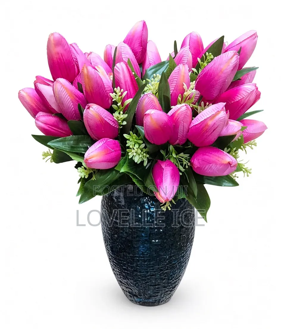 Minimalistic Flower Vase ( Emerald Green) With Flowers