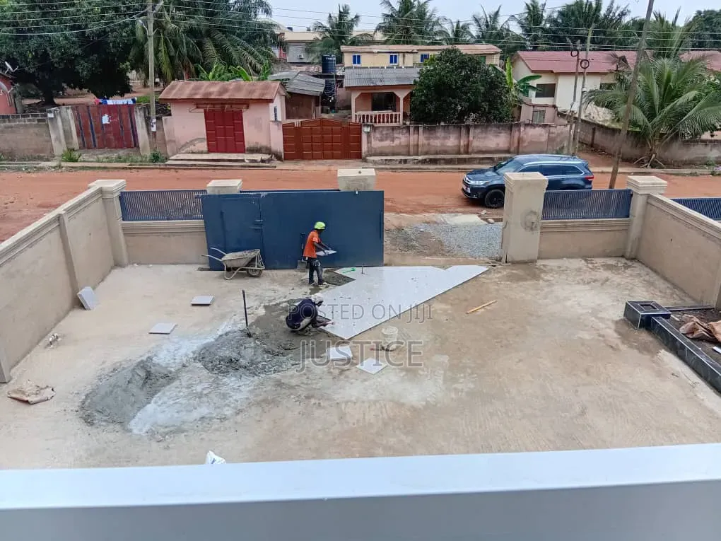 4bdrm House in Ashongman Estate, Police Station for sale