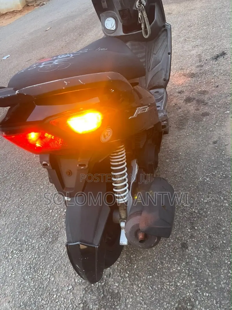 SYM Jet 2013 Black