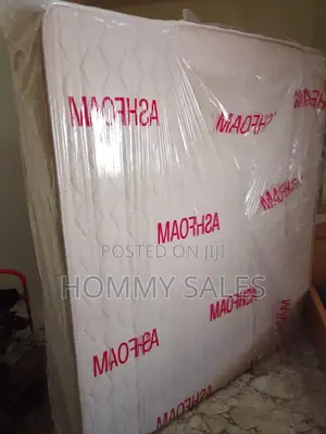 Quick Sale 10 Inches Queen Size Mattress.