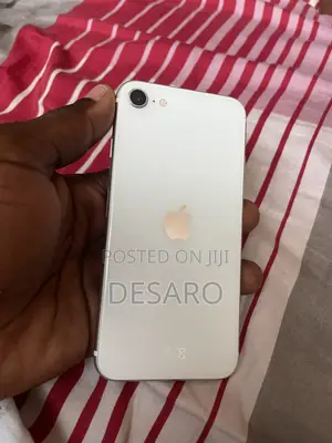 Apple iPhone SE (2020) 64 GB White