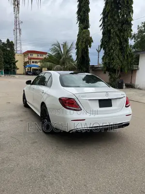 Mercedes-Benz E300 2017 White