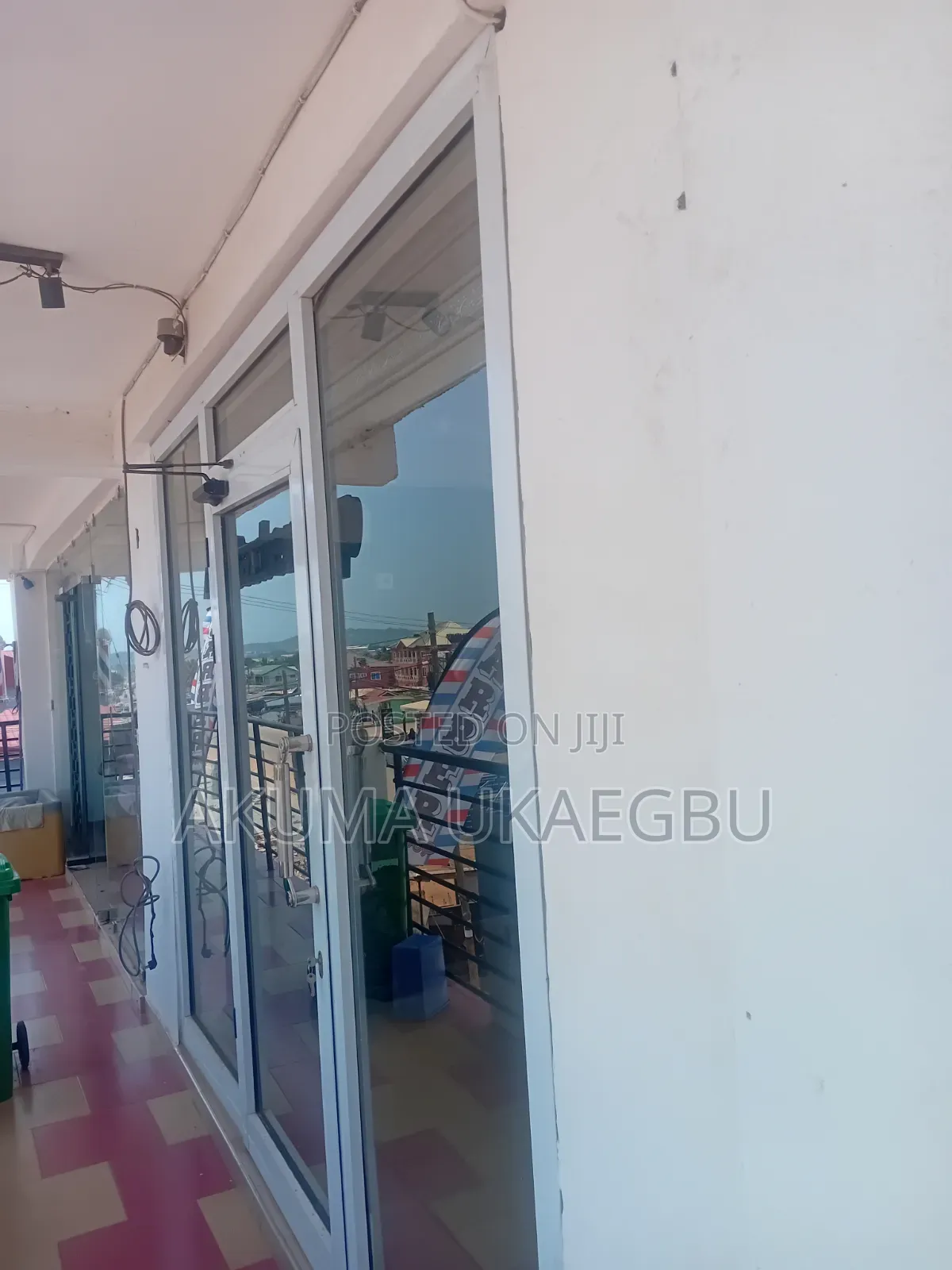 Executive Shop for Rent