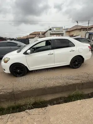 Toyota Yaris 2008 White