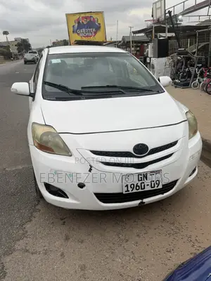 Toyota Yaris 2008 White
