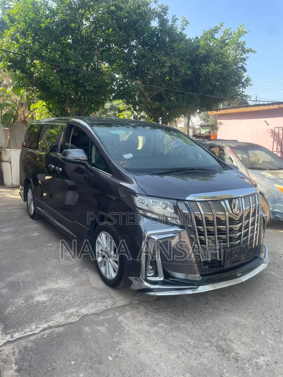 Toyota Alphard 2.4 Petrol FWD 2015 Gray