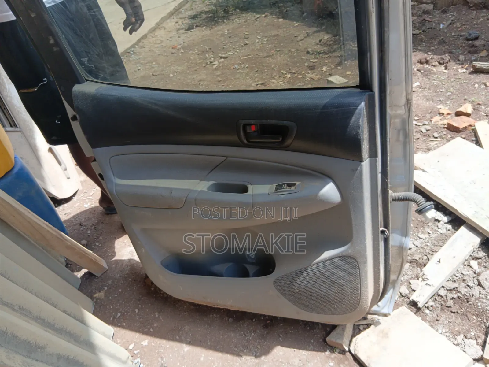 Toyota Tacoma 05 to 15 Driver Side Back Door