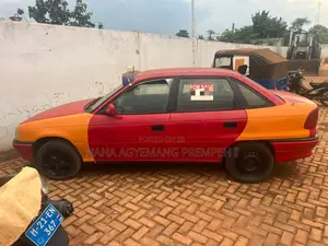 Opel Vectra Break 1.6 2000 Red