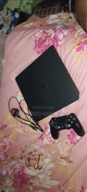 PS4 Console
