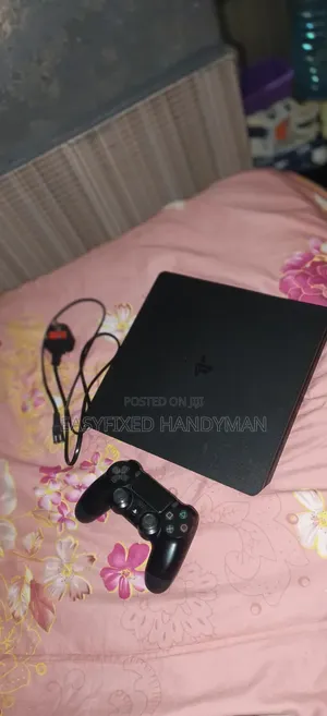 PS4 Console