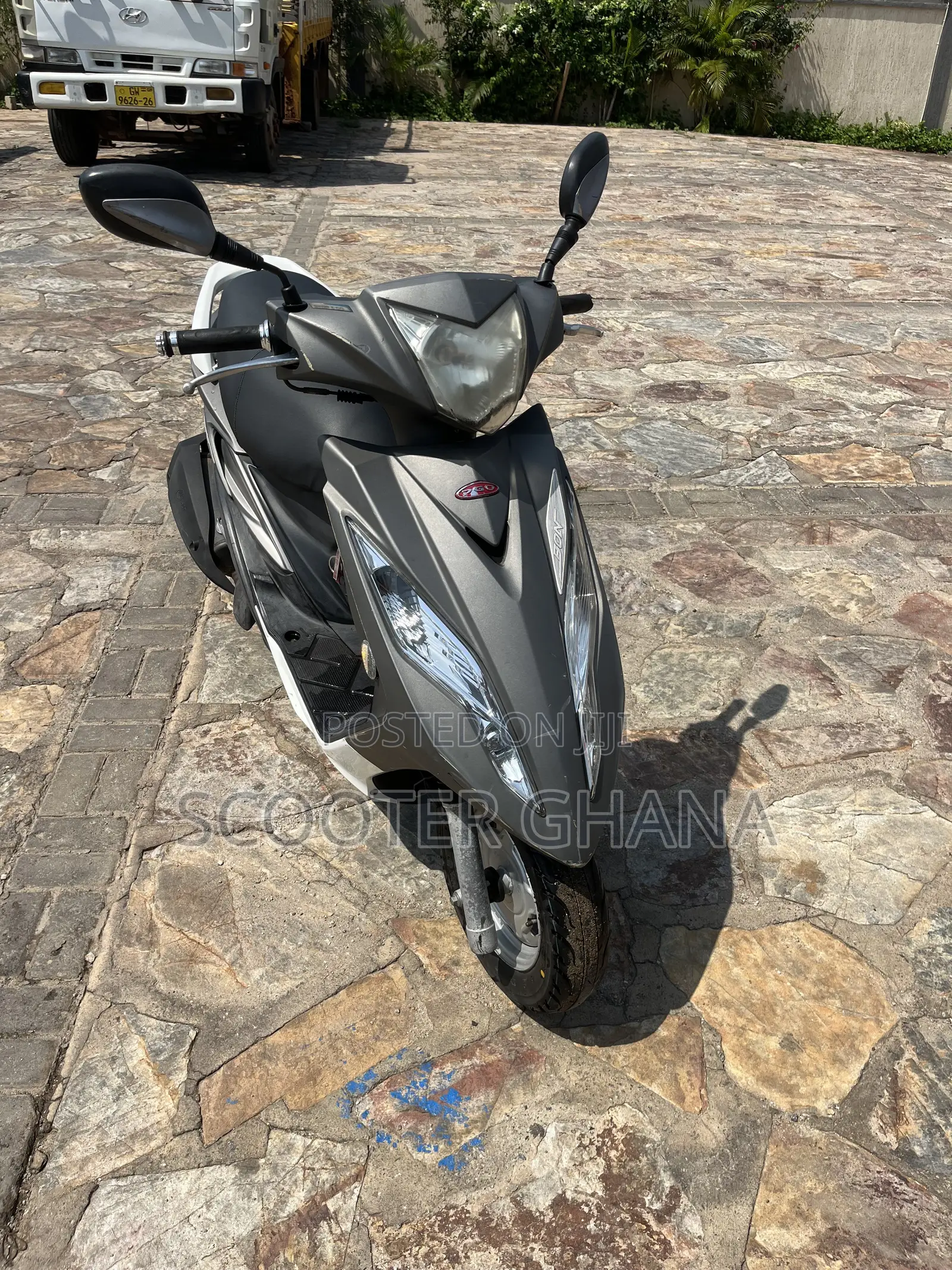 Piaggio Scooter 2020 Gray