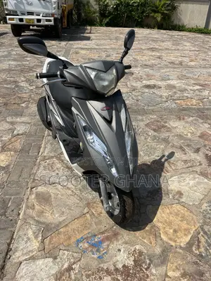 Piaggio Scooter 2020 Gray