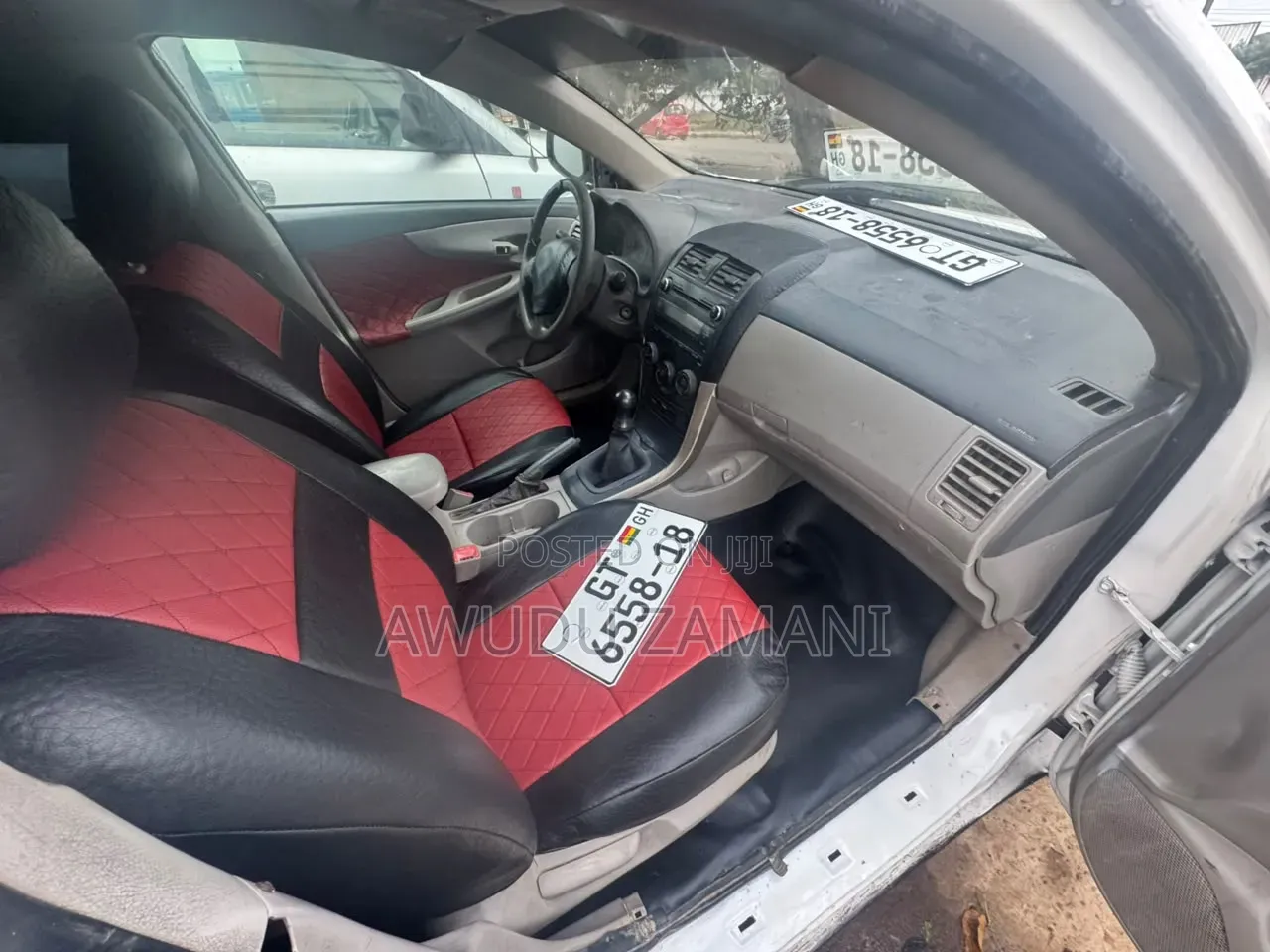 Toyota Corolla LE 4dr Sedan (1.8L 4cyl 4A) 2010 White
